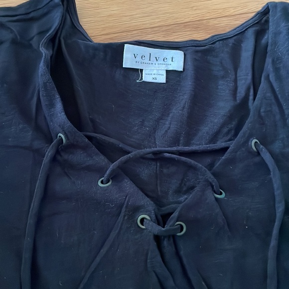 Velvet t shirt with tie. XS - Picture 2 of 2